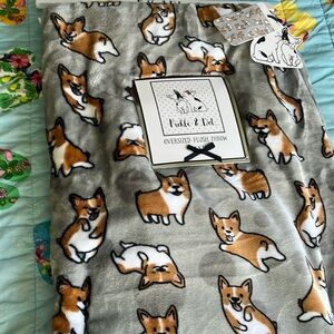 NWT Pickle & Dot Dog Oversized Plush Throw Blanket 60x70"